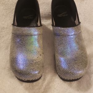 Dansko shagreen iridescent blue clogs 40